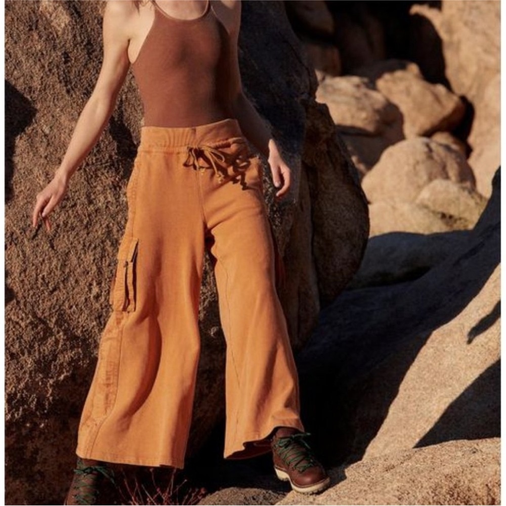 Free People Movement Play-Off Wide Leg Cargo Sweat Pants XS